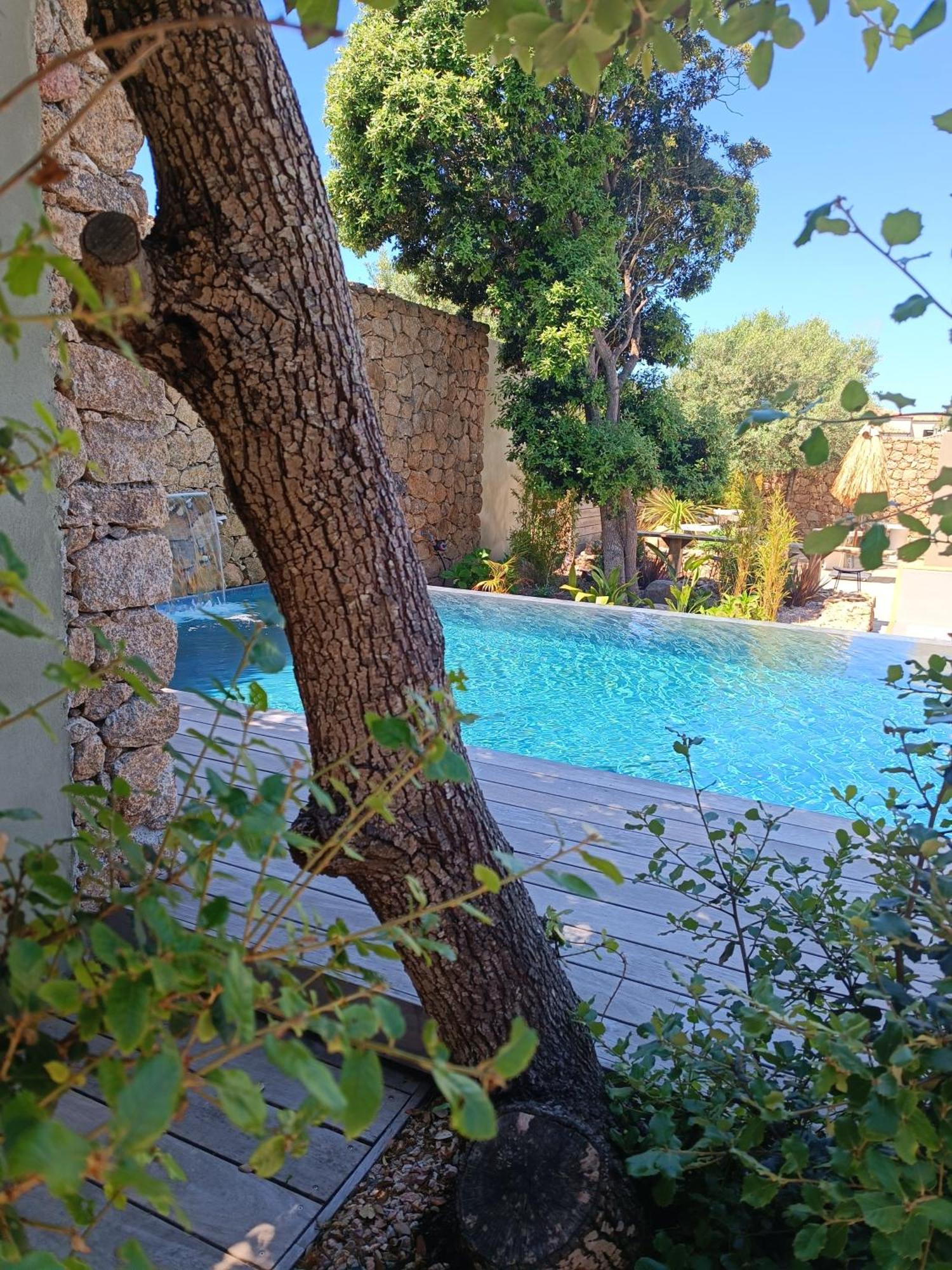 בוניפסיו Hotel Les Suites Du Maquis מראה חיצוני תמונה